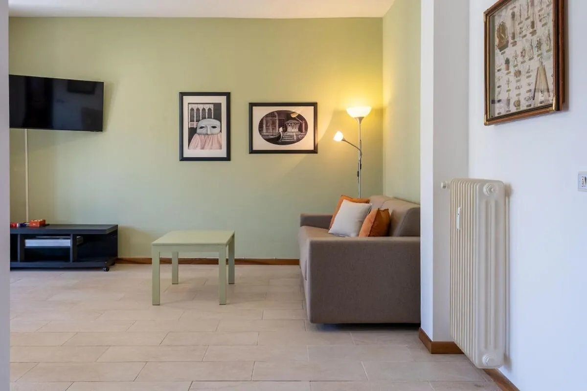 Anemidl Apartment Desenzano del Garda Itálie